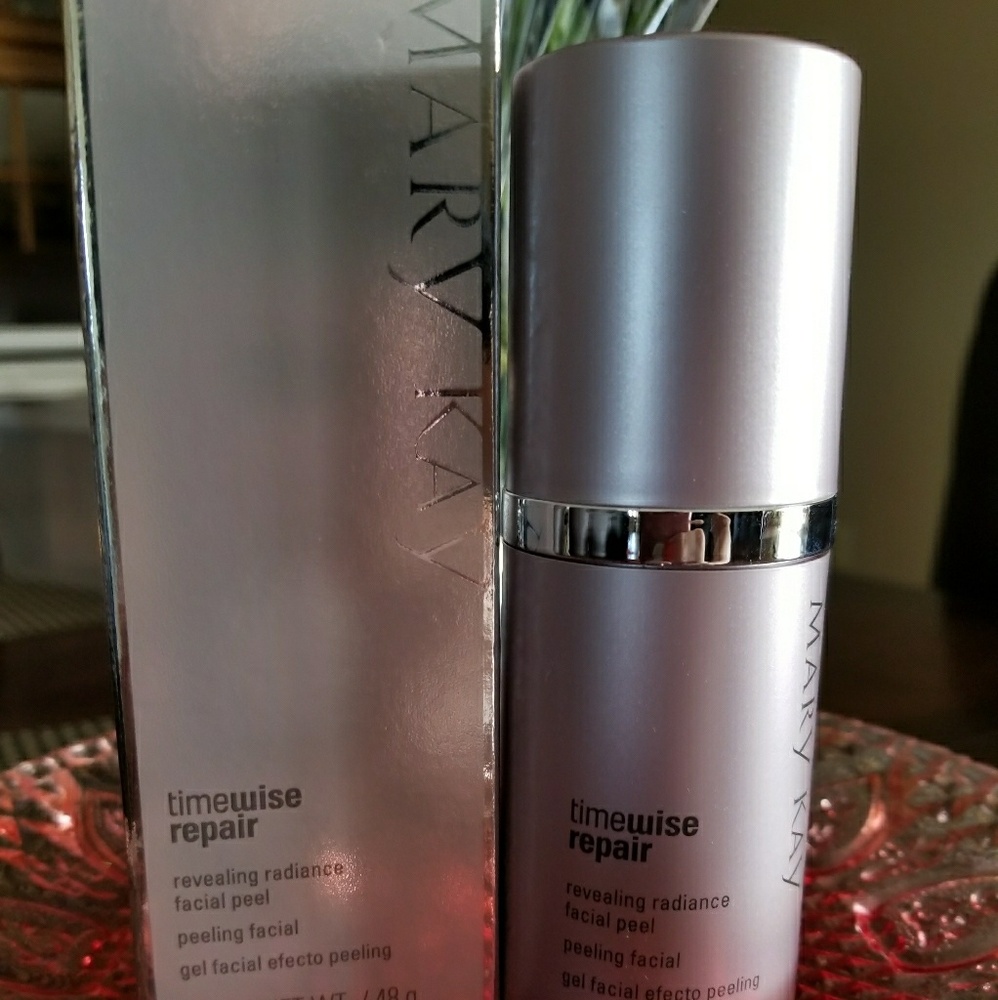 Mary Kay Revealing Radiance Facial Peel